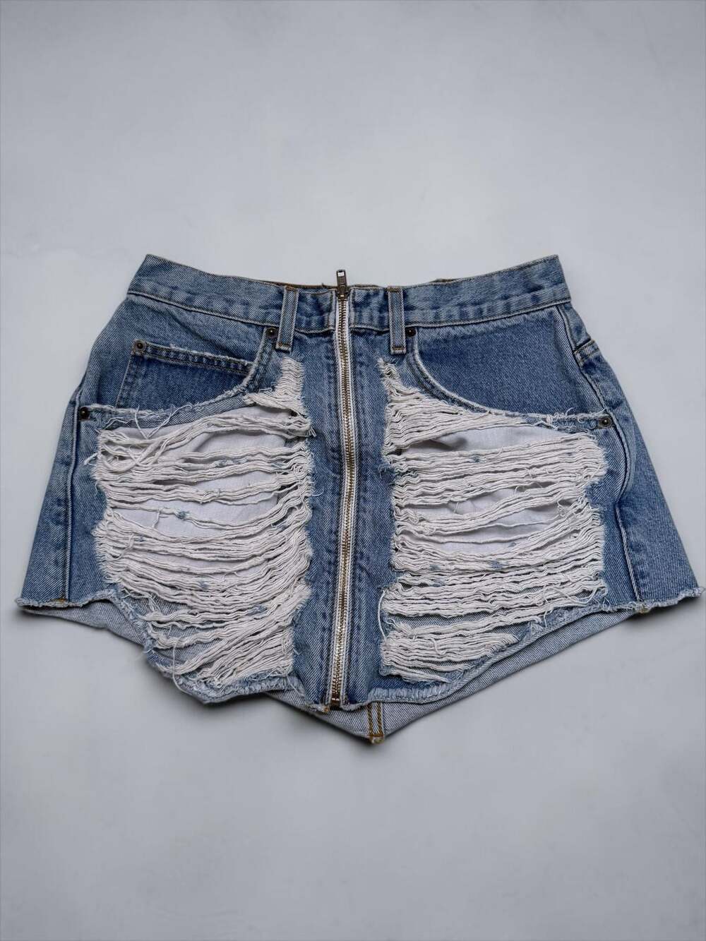 Carmar Alula Beatrice Distressed Zip Front Denim Mini Skirt‎ - size 28